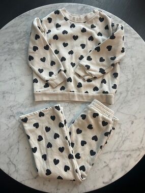 GAP Cream Pajama Set with Black Heart Print